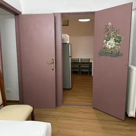 M&c Vicolo Stretto Apartment