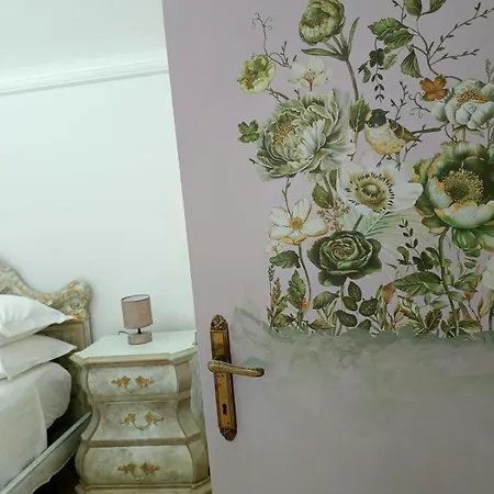 M&c Vicolo Stretto Apartment