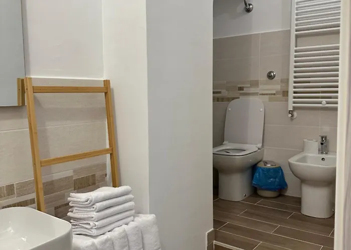 M&c Vicolo Stretto * סולמונה