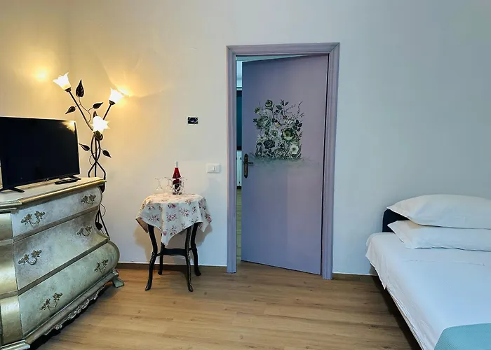 M&c Vicolo Stretto *